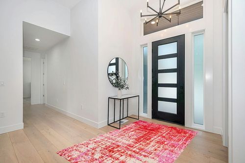 SAFAVIEH Adirondack Collection Area Rug - 5'1" x 7'6", Red & Gold, Modern Abstract Design, Non-Shedding & Easy Care, Ideal for High Traffic Areas in Living Room, Bedroom (ADR207R) in Modern White Entryway