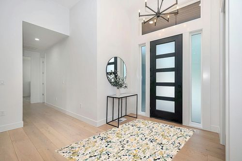 SAFAVIEH Evoke Collection 5'1" x 7'6" Ivory / Yellow EVK284C Modern Abstract Non-Shedding Living Room Bedroom Area Rug in Modern White Entryway