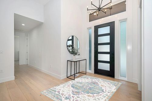Pajata Light Blue and White Vintage 5X7 Area Rug in Modern White Entryway