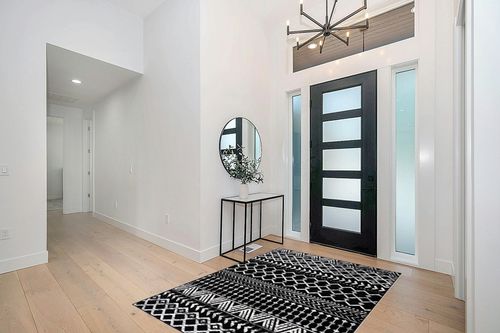 CAMILSON Boho Moroccan Area Rug, 5x7 Geometric, Diamond Design for Living Room Bedroom Black/White Indoor Area Rugs Bohemian in Modern White Entryway