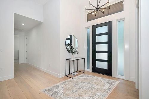 befbee 5x7 Area Rugs for Living Room,Stain Resistant Washable Rug,Non-Slip Backing Rugs for Bedroom,Kitchen,Printed Vintage Home Decor Rug (Pink/Gray, 5'x7') in Modern White Entryway