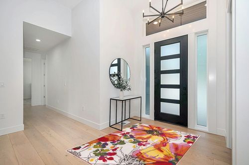 Rugshop Modern Bright Flowers Non-Slip (Non-Skid) Area Rug 5 X 7 (5' 3" X 7' 3") Multi in Modern White Entryway