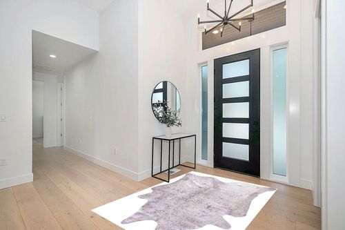 Natural Scotland Cowhide Area Rugs for Living Room and Bedroom | Handmade 100% Cow Rug with Low Pile | Shed-Resistant Home and Office Rug, Pink & Silver, 6 ft x 7 ft in Modern White Entryway