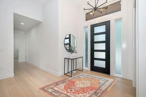 Yancorp 5'x7' Boho Area Rug for Bedroom Washable Rug Vintage Carpet Living Room Non Slip Hallway Runner Rug Indoor Floor Mats Colorful Entryway Rugs,Blue Orange Red Rug in Modern White Entryway