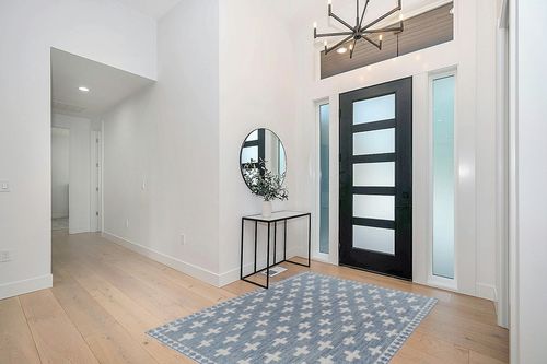 Mark&Day Outdoor Rugs, 5x7 Thornhill Modern Navy Indoor/Outdoor Area Rug, Blue Black Carpet for Patio, Porch, Deck, Bedroom, Living Room or Kitchen (5'3" x 7') in Modern White Entryway