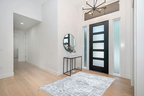 BRICHOEE Vintage Machine Washable Area Rug 5x7 Silver Gray Low-Pile Indoor Floral Print Carpet Non Slip Printed Persian Boho Rug for Living Room in Modern White Entryway