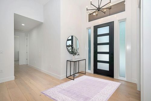 SAFAVIEH Passion Collection Area Rug - 5' x 7', Purple & Beige, Non-Shedding & Easy Care, Ideal for High Traffic Areas in Living Room, Bedroom (PASB407V) in Modern White Entryway