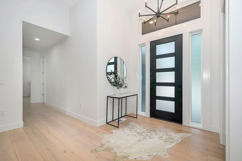 LAKKH Fourtue 4.2x6ft Faux Cowhide Rug - Synthetic Cow Hide Rug - Cowhide Rug Faux - Cowhide Rugs for Living Room Bedroom & Home Office - Plush Synthetic Fur w/ Soft Backing (Gold & Cream) (L-02) in Modern White Entryway