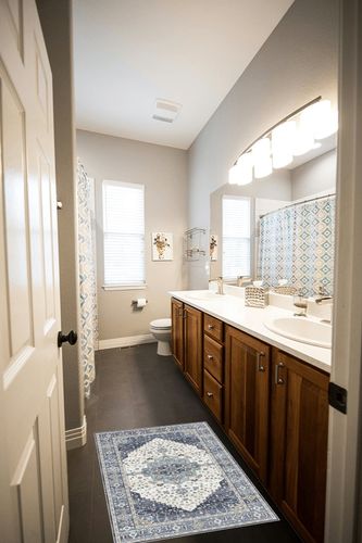 Teal/Multi Modern Non Slip, Washable Hallway Area Rug in Wooden and Grey Bathroom