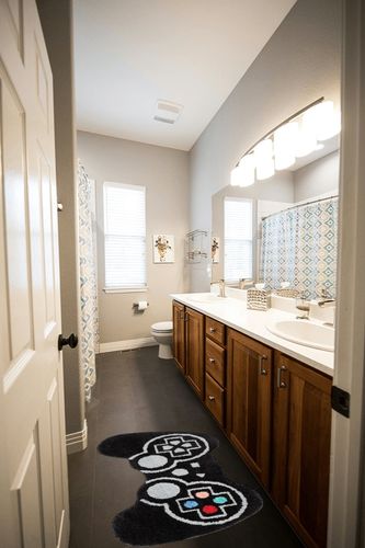 TANVILL Funny Bath Mat Cute Black Gamepad Bathroom Rugs Small Bath Rug, Non Slip Washable Soft Absorbent Funky Kids Bathroom Decor Preppy Cool Rug Shower Rugs for Bathroom Floor Bedroom 20"x32" in Wooden and Grey Bathroom