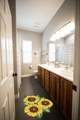 TEALP Sunflower Area Rug Yellow Flower Doormat Cute Rug for Kids Rustic Carpet Handmade Rug Washable Floral Mats for Bedroom/Living Room/Bathroom/Kitchen 35''x 25'' in Wooden and Grey Bathroom