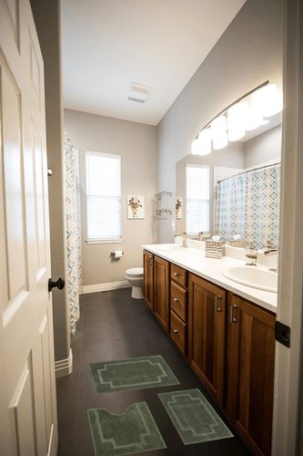 CNNJ Bath Rugs Set 3 Pieces Bathroom Mat Soft Absorbent Plush Shaggy Soft Floor Non Slip Shower Bath Tub Machine Washable Moss in Wooden and Grey Bathroom