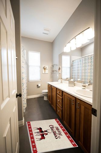 Area Rug, Winter Snowflake Elk Reindeer Red Buffalo Plaid Merry Christmas Rug, 2x3 Feet Rugs for Living Room Bedroom Kids Room Kids Room Nursery Classroom, Non-Slip Comrft Carpet Washable Rug in Wooden and Grey Bathroom