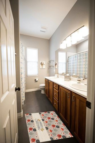 ARTSHOWING Christmas Balls Large Area Rug 2' x 3', Durable Indoor Outdoor Rugs with Non-Slip Backing for Bedroom Living Room Nursery Kids Home Decor, Merry Christmas Grey Background in Wooden and Grey Bathroom