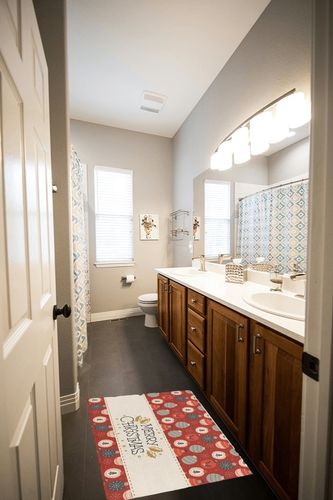 Shag Door Mats Bath Rugs Merry Christmas Ball Red,Soft Fluffy Doormats Non Slip Carpet Winter Xmas Snowflake Retro Linen,Shaggy Fuzzy Area Throw Rug for Kitchen/Bathroom/Bedroom/Living Room 20x31.5In in Wooden and Grey Bathroom