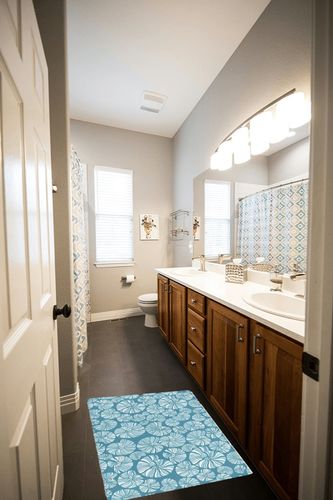 Summer Plush Shag Bath Rugs White Conch Underwater Life Soft Fluffy Floor Doormat Carpet,Non-Slip Door Mats for Living Room Bedroom Kitchen Entryway White Blue in Wooden and Grey Bathroom