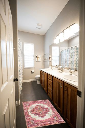 Lanffia Boho Bathroom Rug Washable 2x3 Small Entry Rug Vintage Distressed Kitchen Sink Mat, Bohemian Bedroom Rug Non-Slip Low-Pile Indoor Carpet for Cute Girls Room Bedside, Hot Pink in Wooden and Grey Bathroom