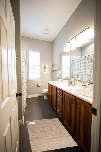 Comfy-co Area Rug 2x3 ft - Hand-Woven Jute Cotton Area Rug Boho Farmhouse Rustic - Non Slip Floor Rug for Bedroom Living Room Kitchen Dorm Entryway Hallway - Area Rug Natural/Grey in Wooden and Grey Bathroom