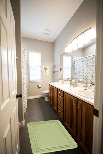 ITSOFT Memory Foam Bath Mat Non Slip Absorbent Super Cozy Velvet Bathroom Rug Carpet, Machine Washable, 31 x 20 Inches Sage Green in Wooden and Grey Bathroom