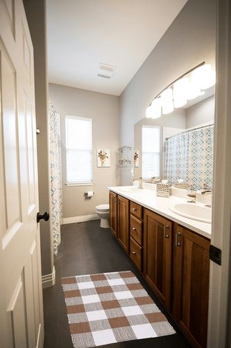 Buffalo Plaid Rugs for Living Room 24x36 inch-Beige White, Kitchen Rugs,Entry Way Rugs, Door Rugs, Area Rugs,Farmhouse Bath Room Rugs,Buffalo Check Rugs,Woven Rag Rugs,2x3 Rugs,Revirsible Rugs Cotton in Wooden and Grey Bathroom