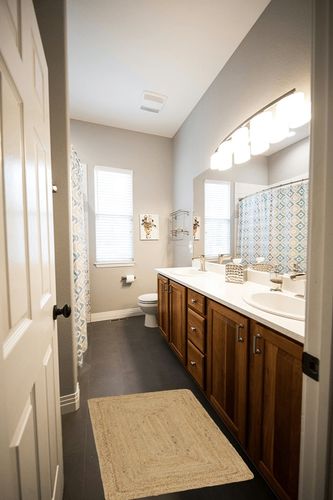 Handspun Braided Jute Area Rug - 100% Jute Reversible Chunky Textured Neutral Throw Rug Accent Rug Carpet - Rustic Farmhouse Entryway Hall Living Room Bedroom Décor - 2' x 3' - Natural - IRONGATE in Wooden and Grey Bathroom