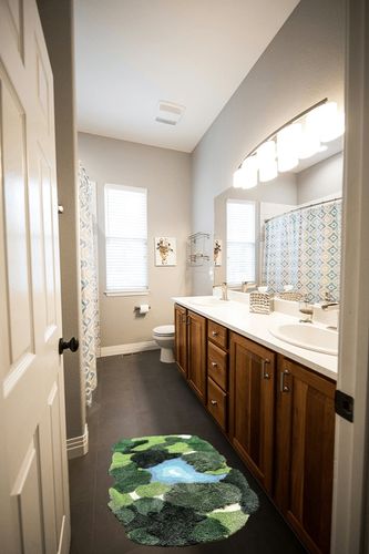 THRILRUG 20x35 Inch 3D Moss Rug,Shag Carpet Leaf Area Bathroom Rugs Non Slip Bath Mat Tufted Rug,Ultra Soft Washable Children Play Plant Leaves Shaped Kids Pets Floor Mat for Bedroom,Living Room Green in Wooden and Grey Bathroom