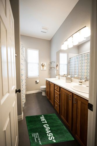 Keep Off Wet Grass Area Rugs Green Modern Large Carpet Neutral Non-Slip Floor Mat Easy Cleaning Rugs for Bedroom Livingroom Playroom Home Decor Mat 36X24inch in Wooden and Grey Bathroom