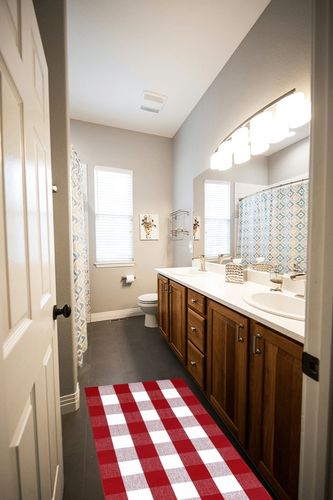 Ckorzen Red and White Plaid Rug, 28" x 43" Christmas Outdoor Front Door Decor Mat, Cotton Hand-Woven Washable Rug for Layered Door Mats Carpet for Porch, Entryway in Wooden and Grey Bathroom