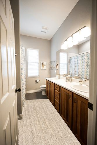 nuLOOM Elijah Farmhouse Seagrass Runner Rug, 2' 6" x 8', Brown in Wooden and Grey Bathroom