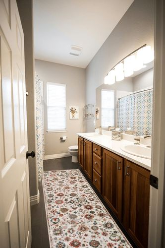 Lanffia Bohemian Floral Hallway Runner Rug - 2x8 Indoor Washable Rug Vintage Faux Wool Non-Slip Low-Pile Floor Carpet for Bedroom Bathroom Entrance Living Laundry Room, White in Wooden and Grey Bathroom