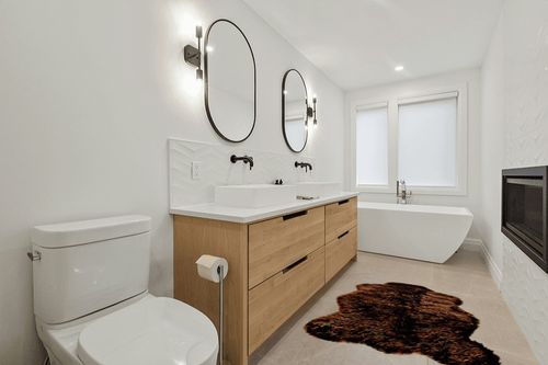 2x4 Faux Fur Sheepskin Accent Rug/Bear Skin/Area Throw/Carpet/Pelt Rug/New in Scandinavian Neutral bathroom