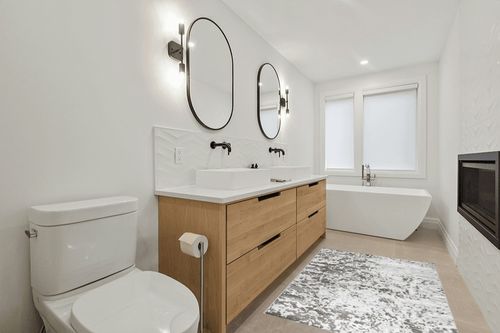 nuLOOM Meaghan Contemporary Abstract Area Rug, 4x6, Grey in Scandinavian Neutral bathroom