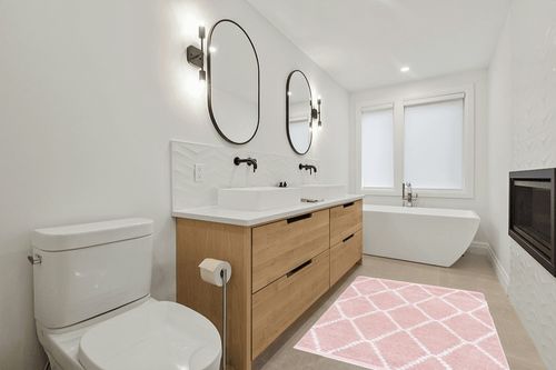 Safavieh Augustine Collection Accent Rug - 4' x 6', Pink & Ivory, Moroccan Boho Trellis Fringe Design, Non-Shedding & Easy Care, Ideal for High Traffic Areas in Foyer, Living Room, Bedroom (AGT829U) in Scandinavian Neutral bathroom