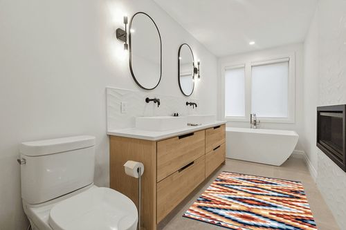 JONATHAN Y SWC101A-4 Konya Diamond Kilim Geometric Indoor Area Rug, Southwestern, Geometric, Bohemian, Bedroom, Kitchen, Living Room, Easy-Cleaning, Non-Shedding, 4 X 6, Yellow/Red/Blue in Scandinavian Neutral bathroom