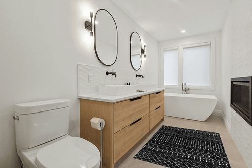 nuLOOM Moroccan Blythe Area Rug, 4x6, Black And White in Scandinavian Neutral bathroom