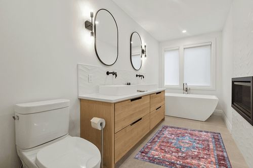 nuLOOM Zena Medallion Machine Washable Area Rug, 4x6, Rust in Scandinavian Neutral bathroom