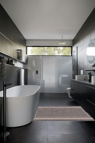 Unique Loom Outdoor Border Collection Area Rug - Soft Border (4' 1" x 6' 1" Rectangle, Black/ Ivory) in Black Modern Bathroom