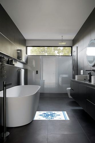 Christmas Area Rug for Living Room Bedroom 2x3, Large Runner Rug Carpet Washable Rugs Non-Shedding Floor Cover Mat for Kitchen Dining Kids Room Decor Blue Snowflake Romatical Winter in Black Modern Bathroom