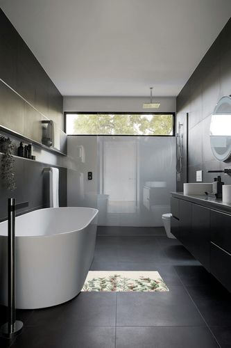 Winter Farmhouse Red Berry Leaf Plush Shag Bath Rugs Boho Leaf Botanical Soft Fluffy Floor Doormat Carpet,Non-Slip Door Mats for Living Room Bedroom Kitchen Entryway Vintage Burlap in Black Modern Bathroom