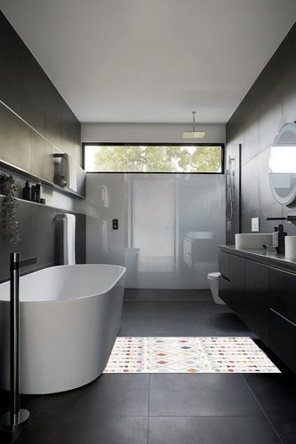 Geometric-Area-Rug-for-Living-Room in Black Modern Bathroom