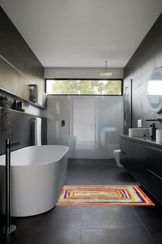nuLOOM Hargis Labyrinth Accent Rug, 3x5, Multi in Black Modern Bathroom