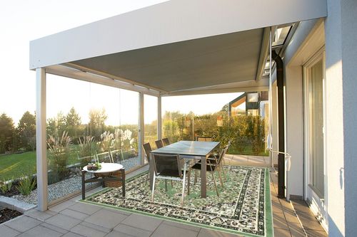 Black Traditional Stain Resistant Dining Room Area Rug in Silver and Grey Outdoor Patio