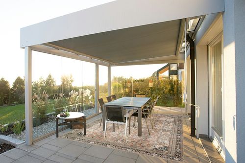 ‎Auburn / Multi ‎Traditional   ‎Area Rug in Silver and Grey Outdoor Patio