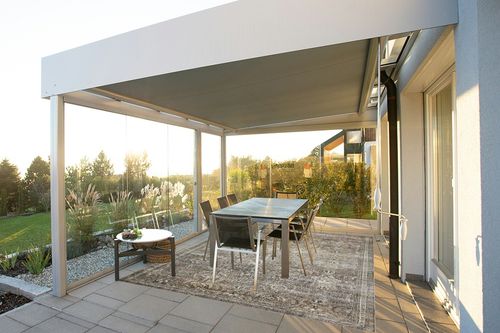 ‎Pebble / Taupe ‎Traditional ‎Washable ‎Living Room ‎Area Rug in Silver and Grey Outdoor Patio