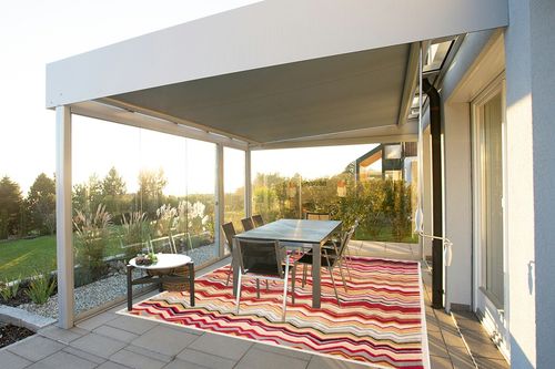 SAFAVIEH Wyndham Collection Area Rug - 8' x 10', Red & Multi, Handmade Modern Wool, Ideal for High Traffic Areas in Living Room, Bedroom (WYD317B) in Silver and Grey Outdoor Patio