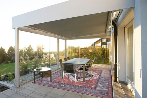 SAFAVIEH Tucson Collection Area Rug - 8' x 10', Rust & Blue, Traditional Persian Design, Non-Shedding Machine Washable & Slip Resistant Ideal for High Traffic Areas in Living Room, Bedroom (TSN153P) in Silver and Grey Outdoor Patio