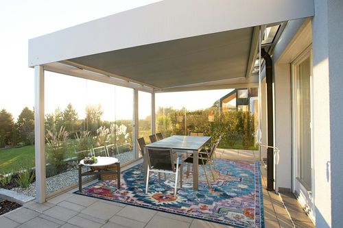 SAFAVIEH Crystal Collection Area Rug - 8' x 10', Teal & Rose, Medallion Distressed Design, Non-Shedding & Easy Care, Ideal for High Traffic Areas in Living Room, Bedroom (CRS501T) in Silver and Grey Outdoor Patio