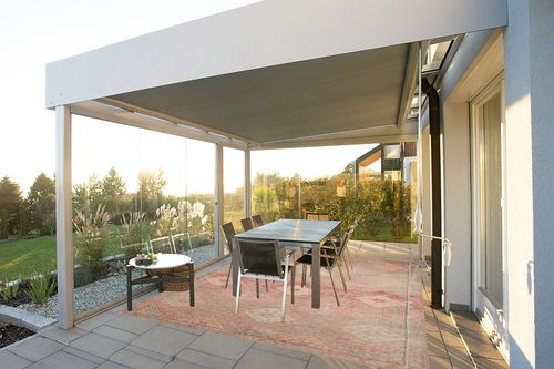 Justina Blakeney x Loloi Malik Collection MAL-01 Dove / Sunset 7'-6" x 9'-6" Area Rug in Silver and Grey Outdoor Patio