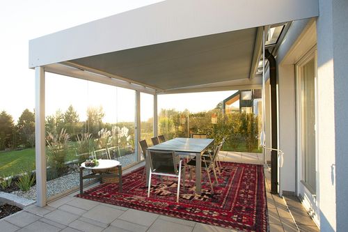 SAFAVIEH Vintage Hamadan Collection Area Rug - 8' x 10', Red & Multi, Oriental Traditional Persian Design, Non-Shedding & Easy Care, Ideal for High Traffic Areas in Living Room, Bedroom (VTH213A) in Silver and Grey Outdoor Patio