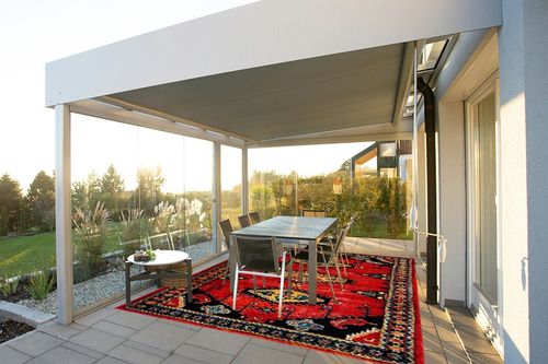 SAFAVIEH Vintage Hamadan Collection Area Rug - 8' x 10', Red & Black, Traditional Oriental Design, Non-Shedding & Easy Care, Ideal for High Traffic Areas in Living Room, Bedroom (VTH251Q) in Silver and Grey Outdoor Patio